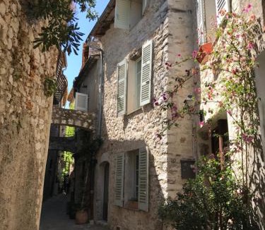 Saint-Paul-de-Vence House | L'élégante - maison de ville avec bains à remous - parking inclus