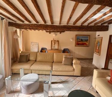 Saint-Paul-de-Vence House | L'élégante - maison de ville avec bains à remous - parking inclus