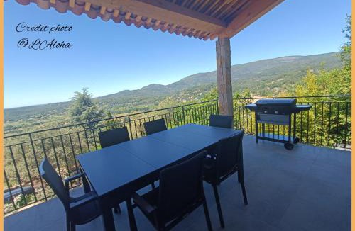 Fayence House | L'Aloha Gîte de charme au cœur de Fayence avec Vue Panoramique