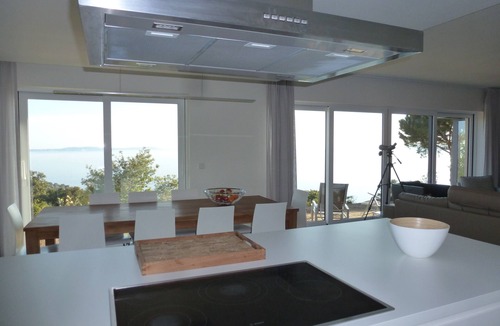 Le Rayol Villa | "L'Arbousier" with superb view of the Golden Islands, sleeps 12, heated pool.