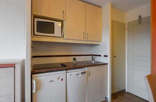 Cap Esterel Apartment | L'Esquinade F6 225 by Interhome