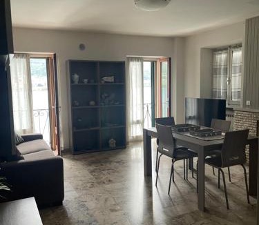 Peschiera Maraglio Apartment | L'Isola dei Sapori