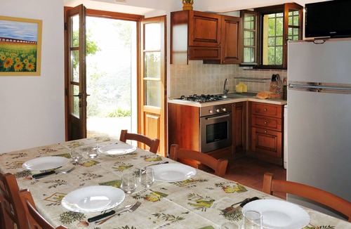 San Giuliano Terme House | L'Uccelliera by Interhome