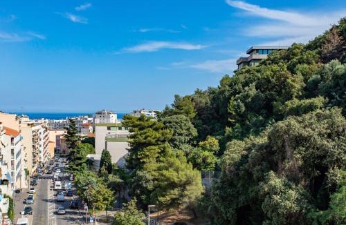 La Madeleine Apartment | L51 2P Bornala Sea View Balcony &AC