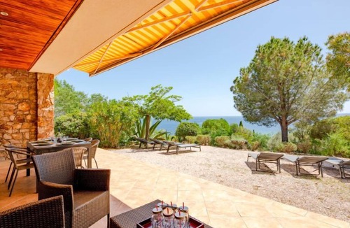 Plage de la Garonnette House | La Bergerie by Interhome