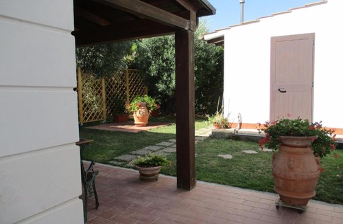 Castiglioncello Apartment | La Caletta: Castiglioncello (Livorno)