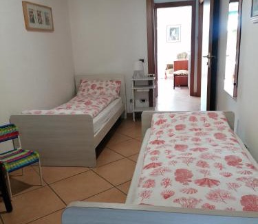 Cisano Apartment | LA CASA DI MARZIA