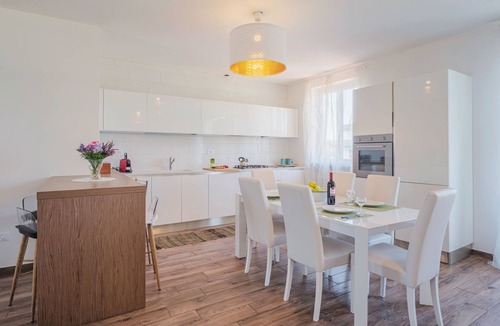 Torre del Lago Puccini Apartment | La casa dei limoni di Valeria by Interhome