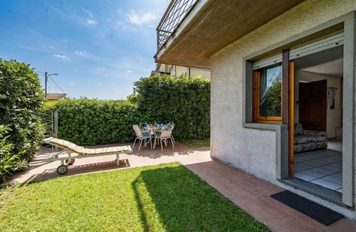 Marina di Massa Apartment | La Chimera Duplex with Garden 700m from sea, Massa, Italy