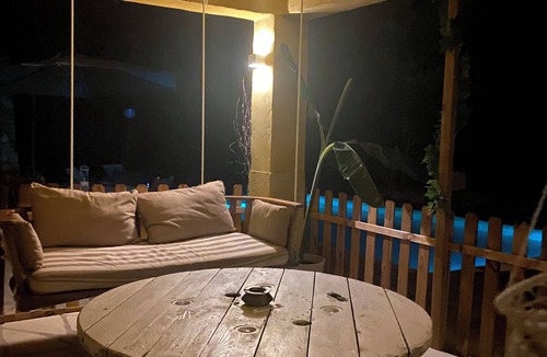 Saint-Paul-en-Foret Villa | La Cigale - Dogfriendly ground floor villa with pool and large garden