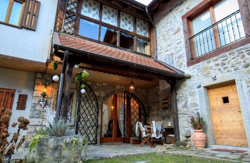 Ovaro House | La finestra sulla contea