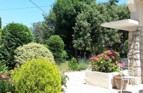 Roquefort-les-Pins House | La Louvetière