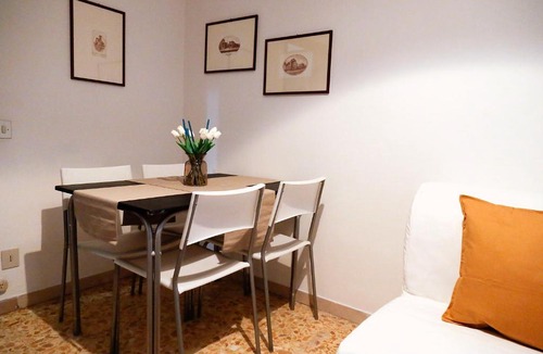 Pisa City Centre Apartment | La Maddalena