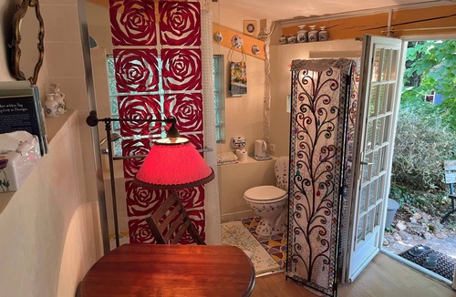 Carros House | LA MAISONNETTE - Quiet room in a natural setting