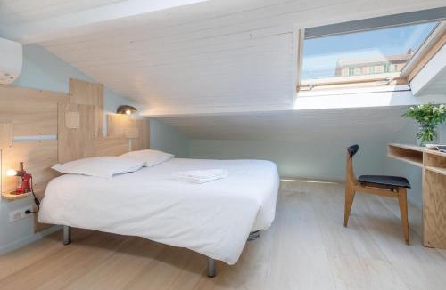 Quartier du Port House | La Mansarde du Port FAMILLY HOME