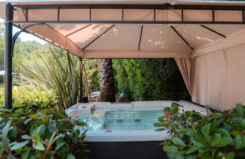 Tourrettes-sur-Loup Bed & Breakfast | La Parenthèse de Marie
