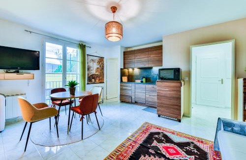 Old Town Apartment | La Providence