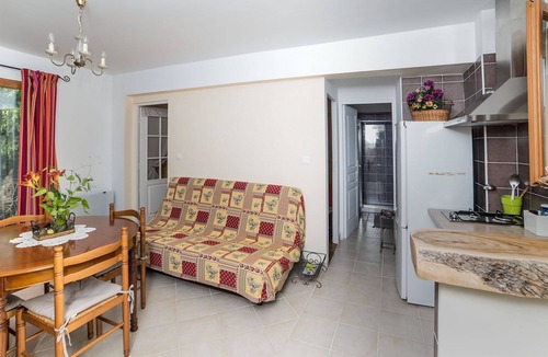 Coaraze Cottage | LA RUCHE ET L OLIVIER Charming cottage between sea and mountain