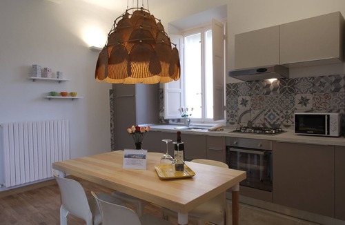 Lucca Historical Center Apartment | LA TERRAZZA – Wifi, amazing location and terrace!