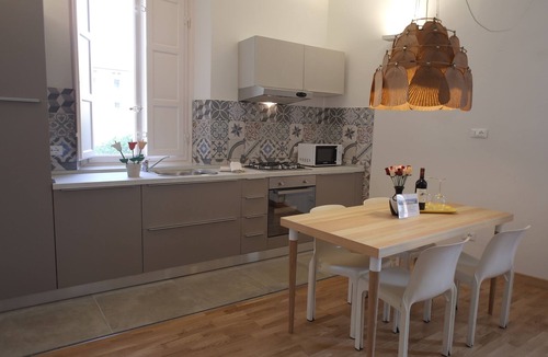 Lucca Historical Center Apartment | LA TERRAZZA – Wifi, amazing location and terrace!