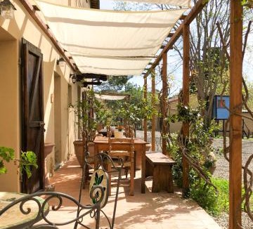 Lari Apartment | La Tonnaia