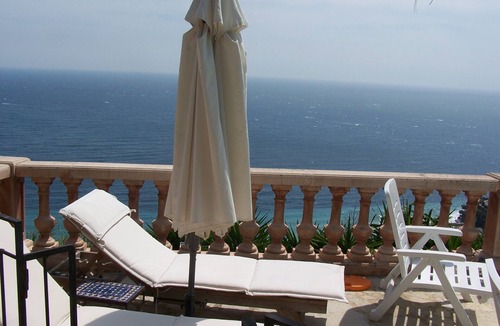 Eze Apartment | La Varangue- Beautiful apartment 40m2, 2 rooms sea view heated pool 3 persons