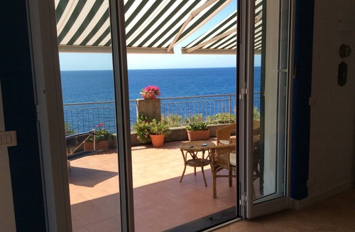 Moneglia Apartment | La Villa