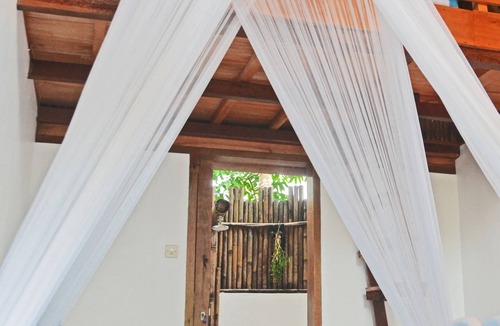 Batu Karas Bed & Breakfast | Lagoona Beach Bungalows