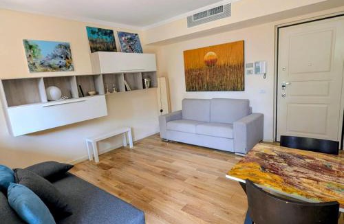 Riva Apartment | Lake Como Pool Residence Walk to Lake &Ferry