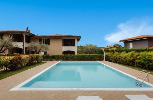 Manerba del Garda Apartment | Lake Garda infinity pool 2 bedrooms fantastic lake view