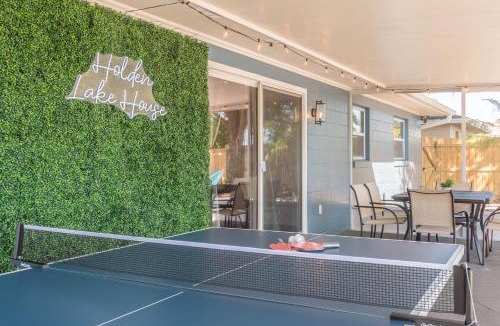 Orlando House | Lake House Retreat Near Downtown, Disney, Universal Studios and Airport