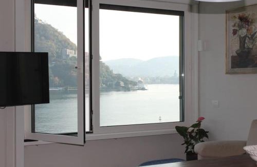 Como Apartment | Lakeviewcabin - Apartment With Lake View