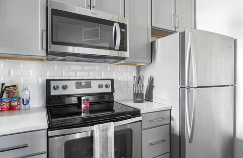 College Park Apartment | Landing at The Princeton at College Park - 1 Bedroom in College Park