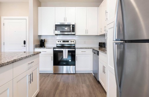 Southeast Orlando Apartment | Landing | Modern 1BD, Pool, Clubhouse