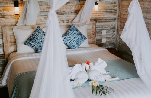 Mushroom Bay Resort | Lanussa Hill Villa