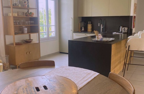Carnot Villa | Large villa walking distance to the centre of Cannes.