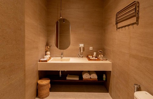 Babakan House | Laterra House