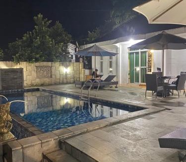 Pamijahan Villa | Laura villa