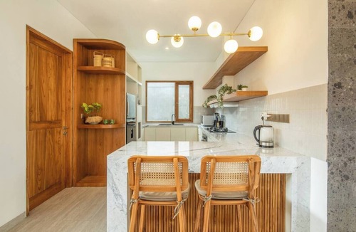 Pecatu Villa | Lavish 6 BR with Ocean Vista, 5 mins to Savaya