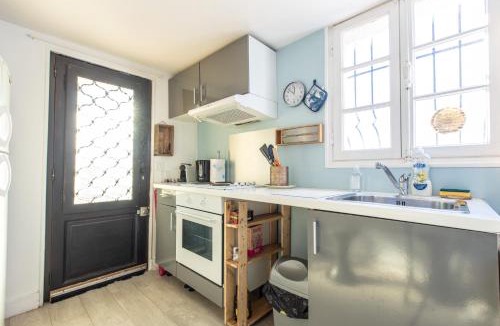Mouans-Sartoux House | LB Vacation Rentals I Charming Little Bucolic House 5-Min From City