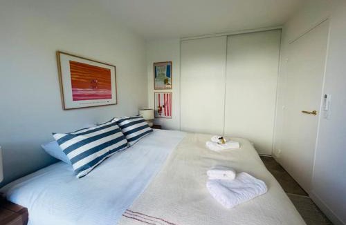 Cannes La Bocca Apartment | Le Bluebay - Luxurious 2 bedrooms seaview swimming pool carpark