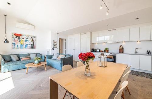 Prado - Republique Apartment | LE BOREAL penthouse avec terrasse et vue panoramique spectaculaire sur la ville