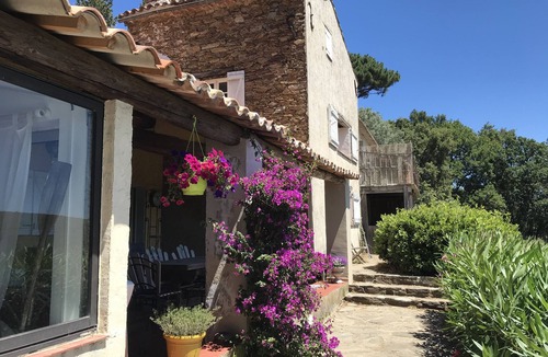 La Garde-Freinet House | Le Charme Authentique et Bohème de la Pleine Nature Dans le Golfe de St Tropez