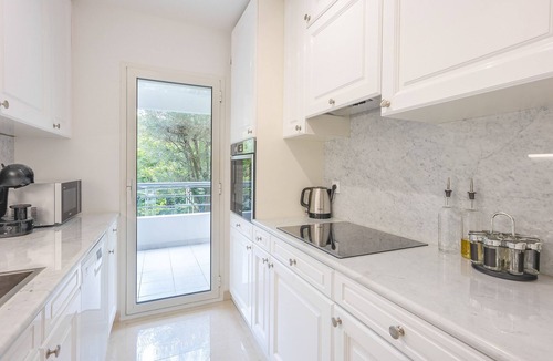 Cannes City Centre Apartment | Le Dolce Vita