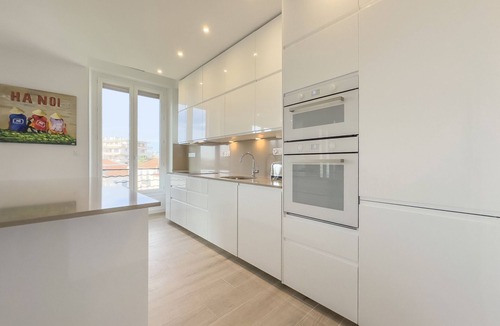 California - Pezou Apartment | Le Duplex