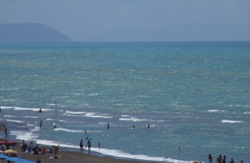 Marina di Castagneto Carducci Apartment | Le Finestre