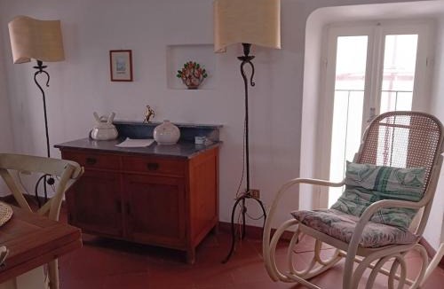 Montemarcello Apartment | Le finestre su Montemarcello