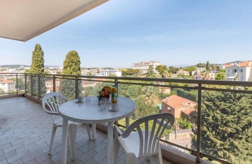 California - Pezou Apartment | Le Floriana by Interhome