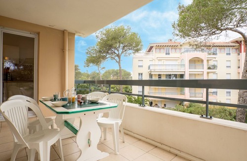 Saint-Aygulf Apartment | Le Grand Parc by Interhome