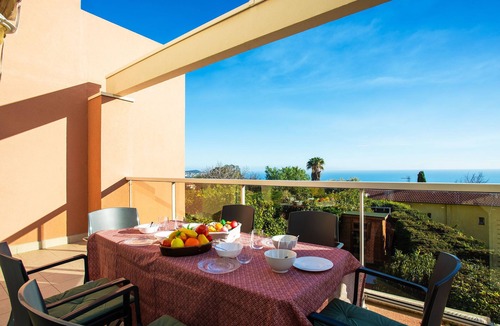 Les Baumettes Apartment | LE JARDIN BLEU AP4388 By Riviera Holiday Homes